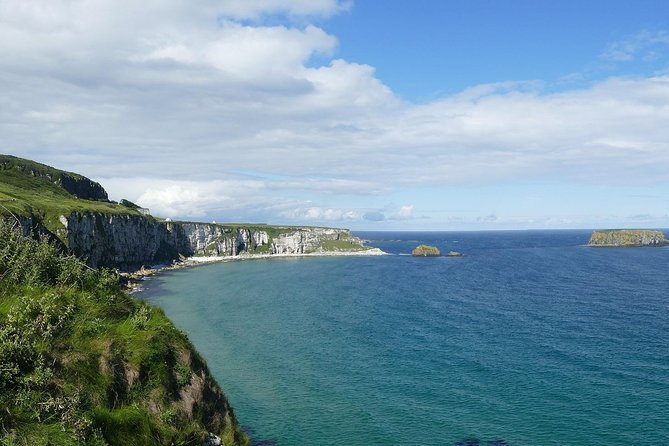 2-Day Northern Ireland Rail Tour: Belfast, Antrim Coast, and Giant's Causeway - Giant’s Causeway and its 40,000 columns