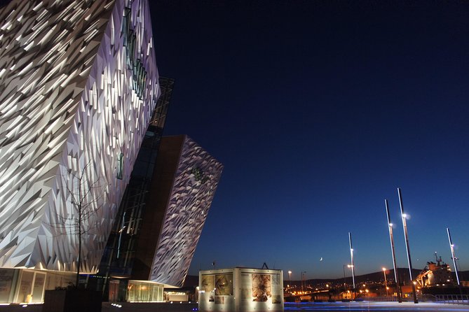 2-Day Northern Ireland Tour from Dublin Including Belfast and Giants Causeway - Overnight accommodation: read the room option carefully