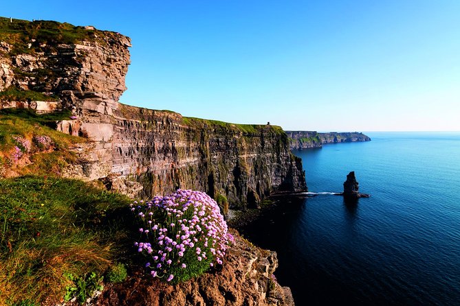 2-Day Southern Ireland Tour from Dublin:Including Blarney and Cliffs of Moher - Cork and the English Market