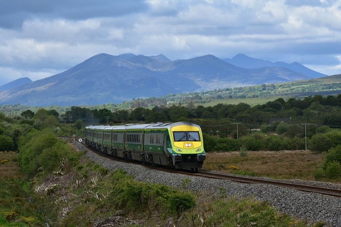 3-Day Cliffs of Moher, Connemara and Aran Islands Rail Tour from Dublin - A three-day route through Ireland’s wild west