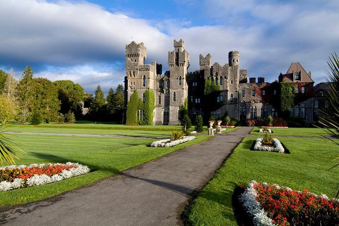 4-Day South West Ireland Tour from Dublin - Accommodation, meals, and comfort on the coach
