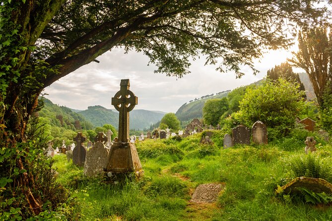 5 Day Ireland's South−East Including Admission from Dublin - Leaving Dublin for the Rock of Cashel