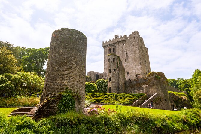 5 Day Ireland's South−East Including Admission from Dublin - Charles Fort, Midleton whiskey, and Cobh