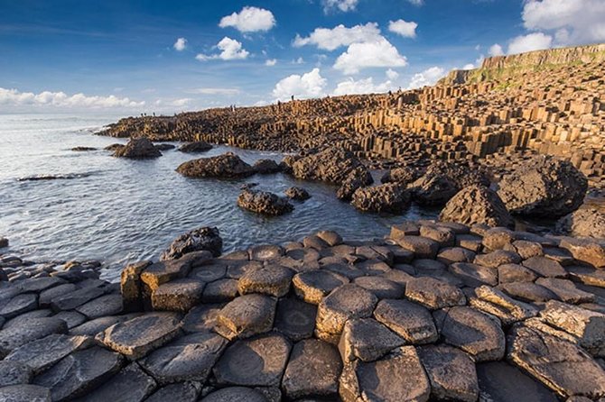 5-Day Northern Ireland and Atlantic Coast Small-Group Tour from Dublin - Lodging, luggage, and daily comfort