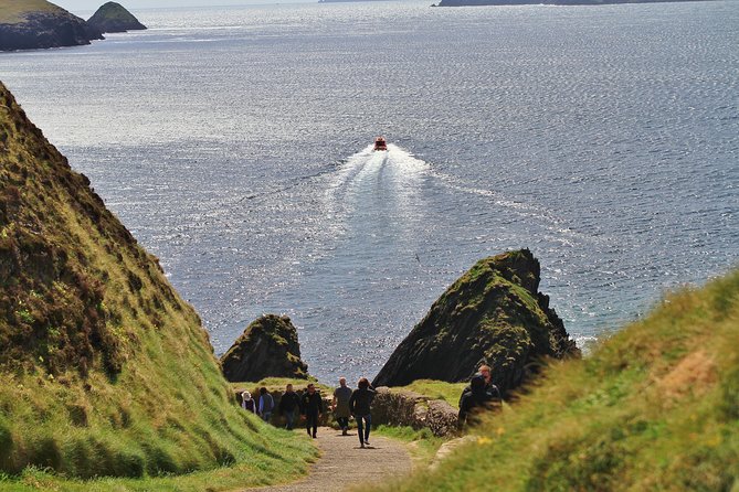 7-Day Ireland to Island Small Group Tour from Dublin - Day 6: Cycling on Inis Oírr