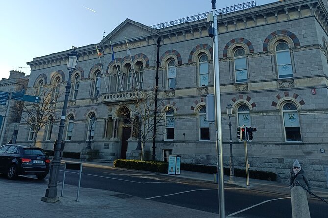 A Self-Guided Stroll Along Dún Laoghaire's East Pier - Monuments that connect Dún Laoghaire to wider events