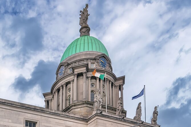 A Self Guided Walking Tour of Dublin's Docklands - Starting beside the Custom House
