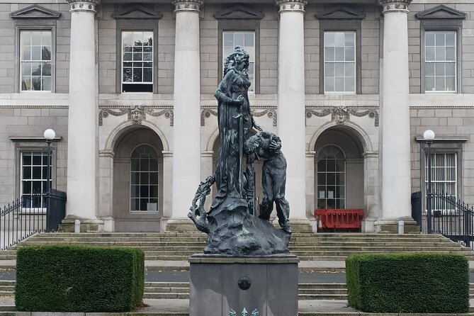 A Self Guided Walking Tour of Dublin's Docklands - Jeanie Johnston and the memory of Irish seafarers