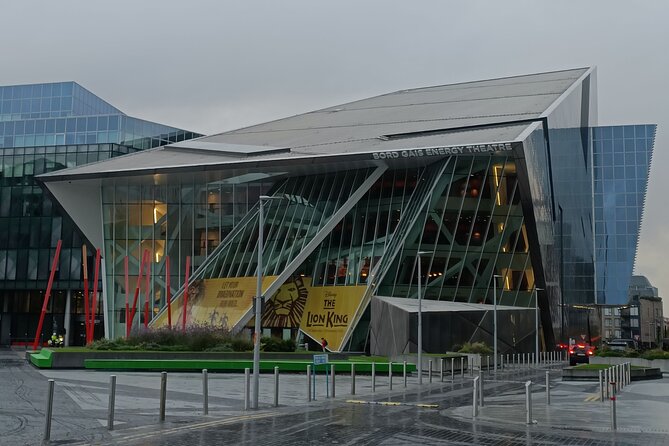 A Self Guided Walking Tour of Dublin's Docklands - The IFSC and Dublin’s new business district