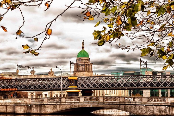 Arrival Transfer: Dublin Airport DUB to Dublin in Business Car - Booking details worth checking before you pay