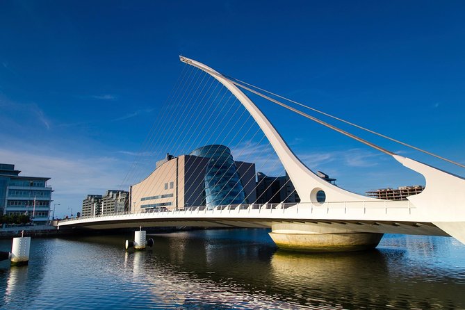 Arrival Transfer: Dublin Airport DUB to Dublin in Business Car - The small details that shape the experience