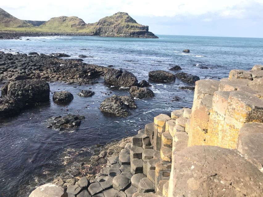 Belfast and Giant's Causeway in Italian or Spanish - What the $93 price really buys