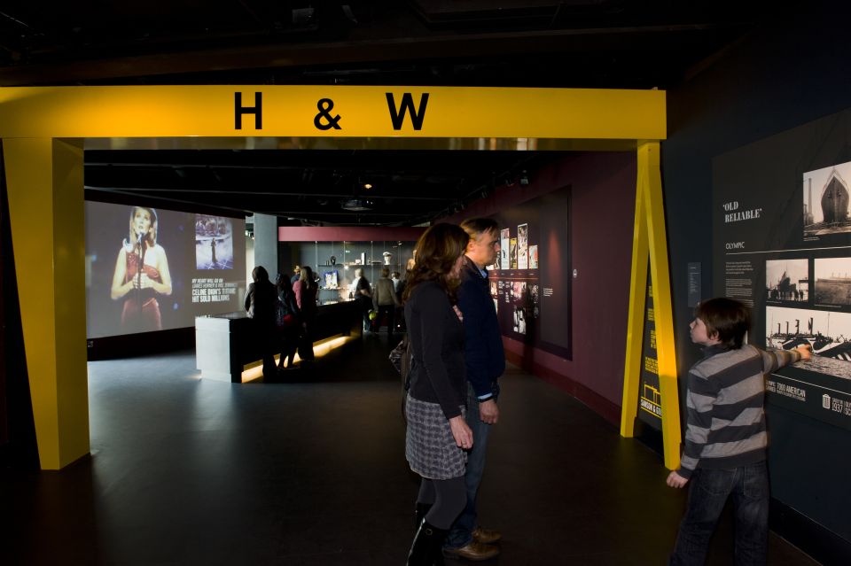 Belfast: Full-Day Tour with Titanic Experience - Crumlin Road Gaol and the Governor’s chair