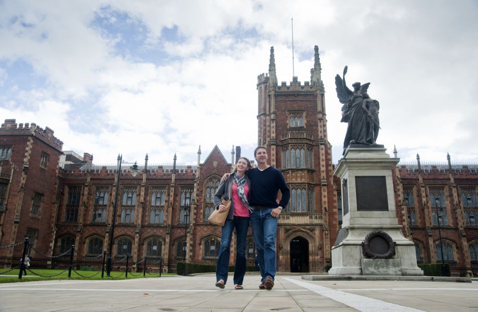 Belfast: Full-Day Tour with Titanic Experience - The guide and the independent format