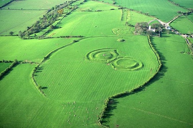 Celtic Boyne Valley & Ancient Sites Day Tour From Dublin - Hill of Tara, the seat of the High Kings