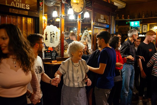 Classic Irish Pubs Private Tour of Dublin: Live Music, Beer and Nightlife - A private way to find Dublin after dark
