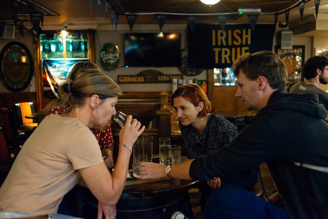 Classic Irish Pubs Private Tour of Dublin: Live Music, Beer and Nightlife - Why the private guide changes the night