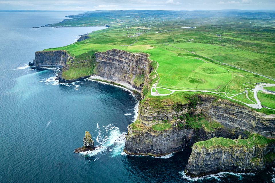 Cliffs of Moher and Blarney 2-Day Tour from Dublin - Guides, buses, and the pace of the trip