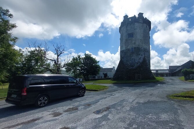 Cliffs of Moher and Burren Private Day Tour - Lunch and downtime in Doolin