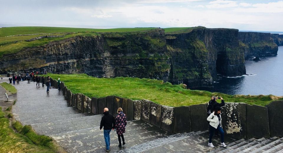 Cliffs of Moher and Galway Tour in Italian or Spanish - What to bring and what to leave behind