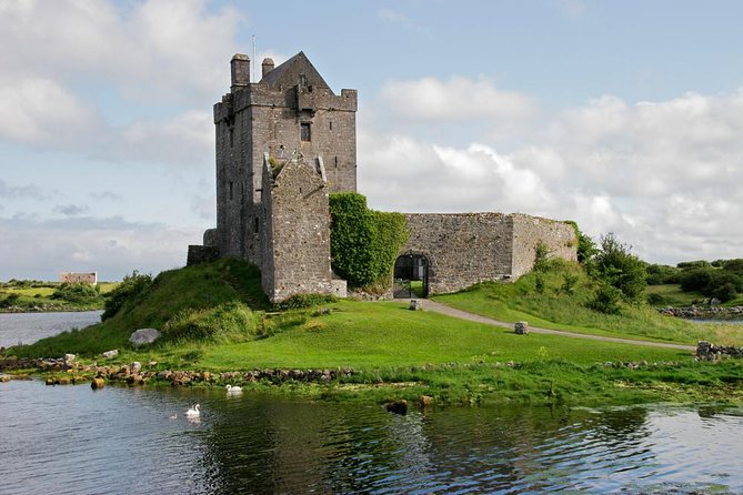 Cliffs of Moher Private Award Winning Luxury Mercedes Car Tour - Bunratty Castle and the return journey