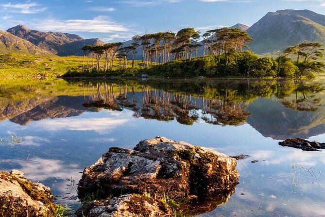 Connemara and Galway Private Chauffeur 2 Days Tour from Dublin - Cong and the world of The Quiet Man