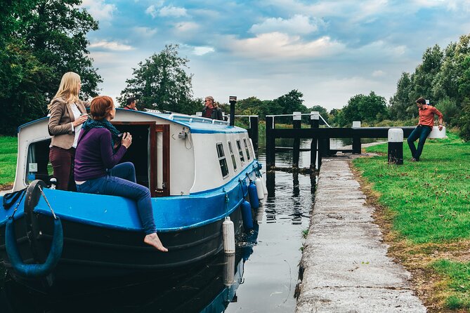 Digby Lock Cruise - Explore Ireland's Historic Grand Canal. - Continuing toward 240-year-old Digby Lock