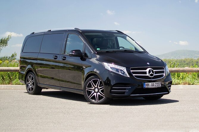 Dublin Airport (DUB) Private Transfer to Dublin City Centre - What kind of car will arrive?