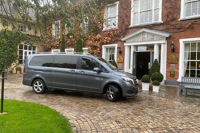 Dublin Airport Transfers: Luxury Transfer To/From DUB Per Vehicle - From the arrivals hall to your Dublin hotel
