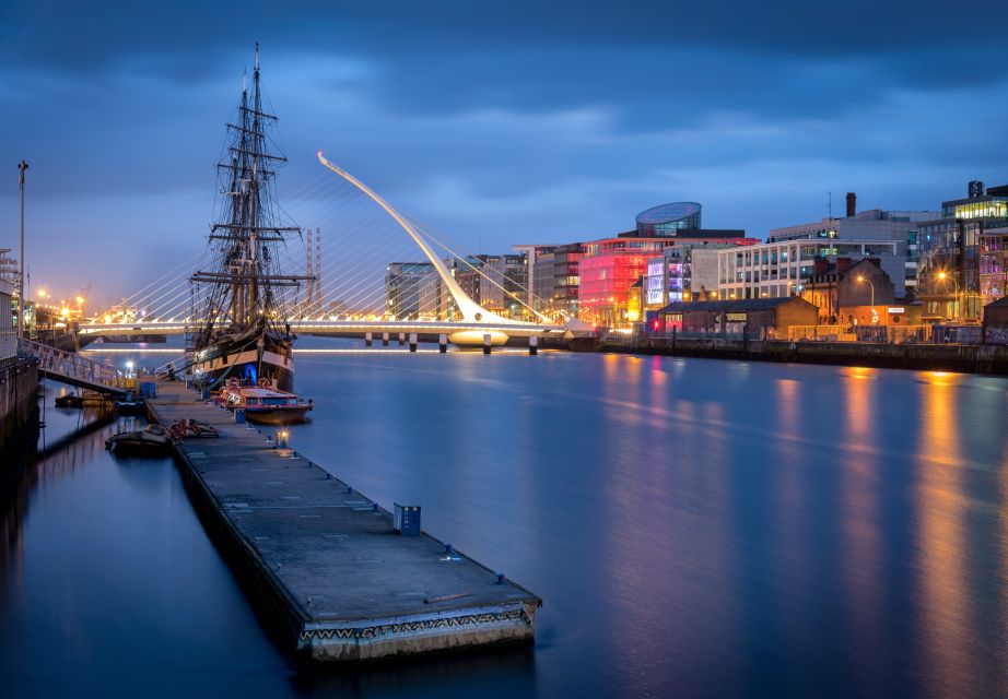 Dublin: Big Bus Panoramic Night Tour with Live Guide - Choosing the right departure time and seat