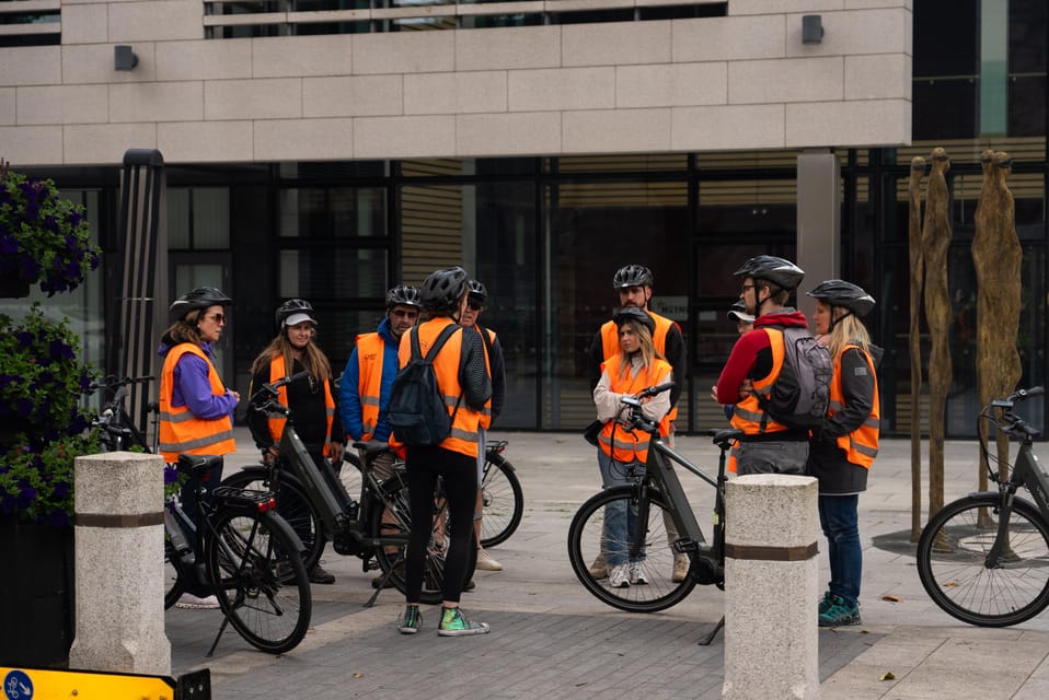 Dublin: Bike & E-Bike Tour with a Local Guide - Christ Church Cathedral and the return ride