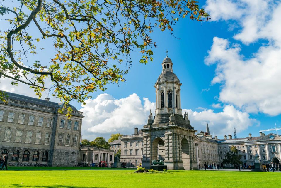 Dublin City Walking Tour, Vikings, St. Partick, Highlights - St Stephen’s Green and the 1916 duck story