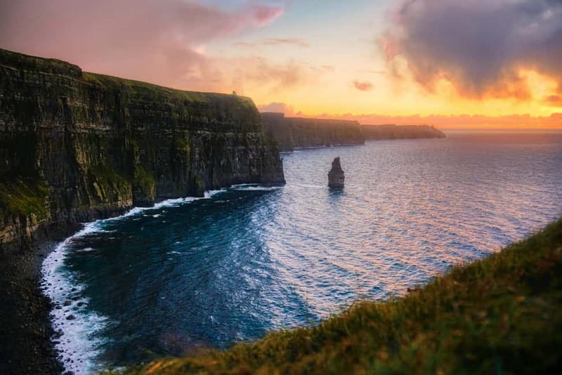 Dublin: Cliffs of Moher, Bunratty Castle and Ennis Day Trip - Ennis, lunch, and a taste of local life