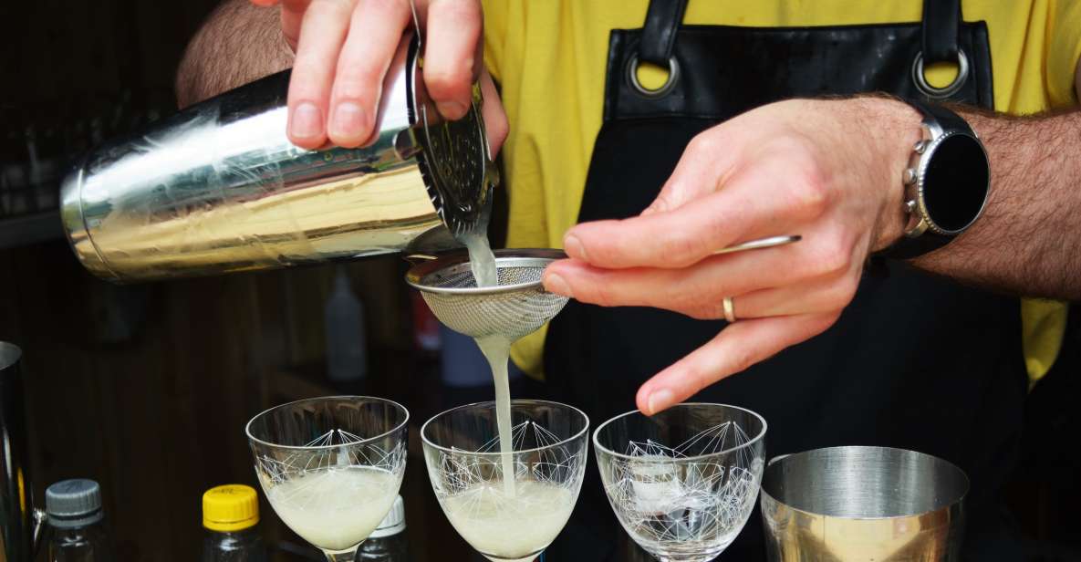 Dublin: Cocktail Masterclass - What happens during the one-hour class