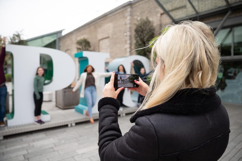 Dublin: EPIC Museum Entrance Ticket - How the interactive galleries work