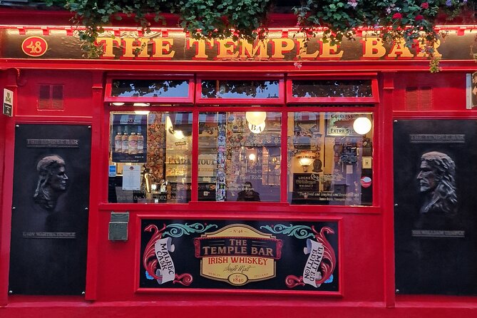 Dublin Express Private Guided Walking Tour - College Green, Parliament, and Trinity College