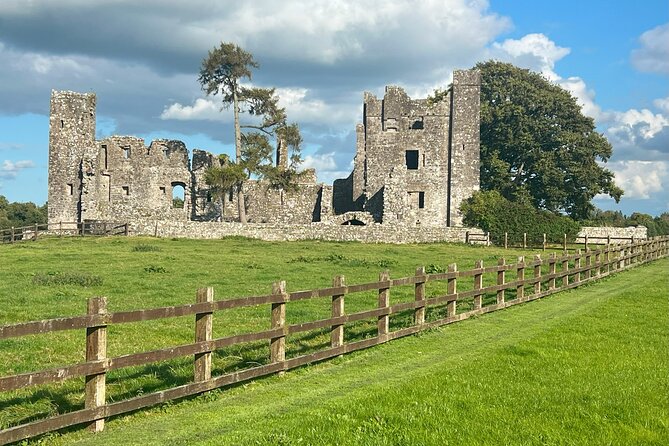 Dublin Full-Day Tour through Boyne Valley - Bective Abbey beside the River Boyne