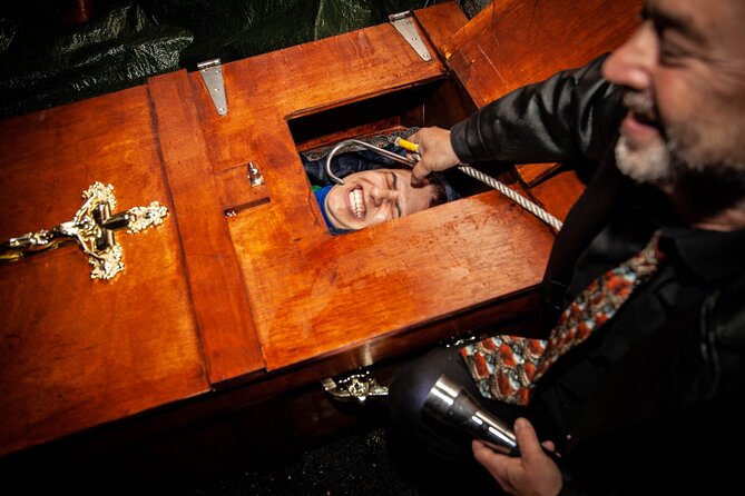 Dublin Ghost Bus Tour with Professional Actors - The guides make or break the night