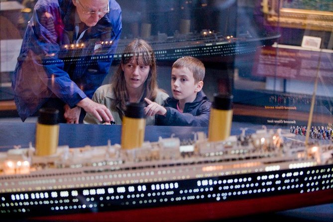 Dublin: Giant's Causeway, Dark Hedges, Dunluce and Belfast Titanic entrance fee - Titanic Belfast, the strongest indoor stop