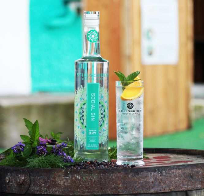 Dublin: Gin Masterclass with Welcome Drink & Tasting Flight - The 120 botanicals give the class a clear anchor