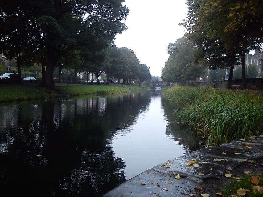 Dublin: Grand Canal Cruise with Dinner - Booking and timing tips