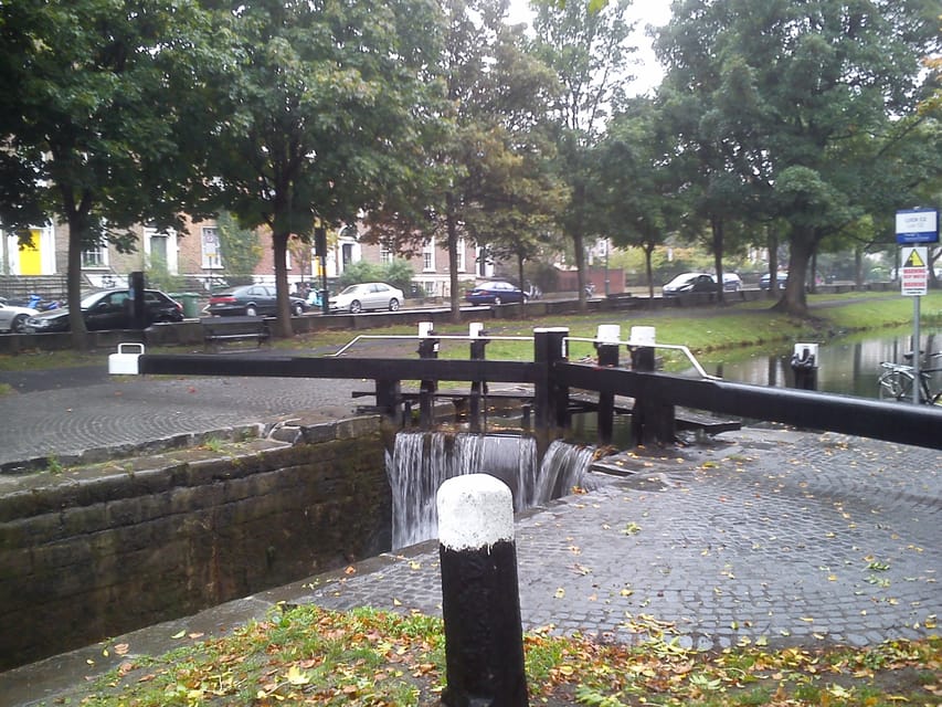 Dublin: Grand Canal Cruise with Dinner - The canal scenery requires realistic expectations