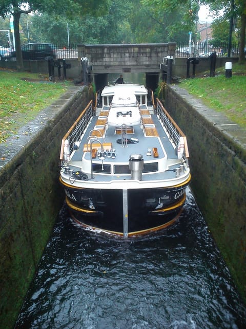 Dublin: Grand Canal Cruise with Dinner - Who will enjoy this cruise most