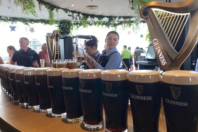 Dublin Guinness Storehouse, Molly Malone Statue and Book of Kells - Which guide style suits this tour