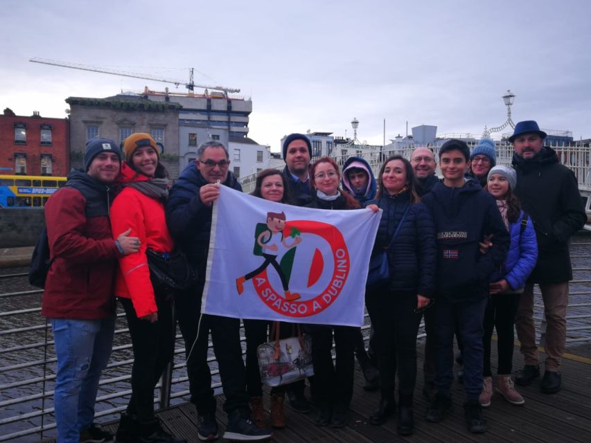 Dublin Highlights: 2.45-Hour Walking Tour in Italian - What the $28 price really gets you