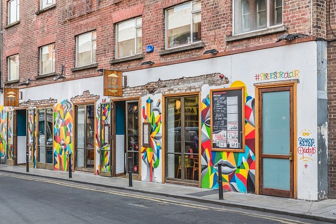 Dublin Historical Centre Food Tour with 8 Food Tastings & Drinks - The guides make the difference
