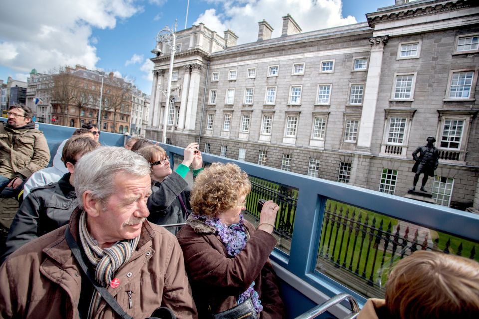 Dublin: Hop-on Hop-off Bus Tour - Temple Bar, Dublin Castle, and the cathedral quarter