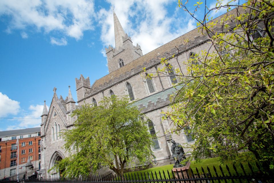 Dublin: Hop-on Hop-off Bus Tour - Whiskey, Guinness, and Dublin’s western sights