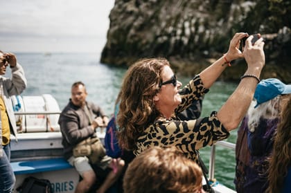 Dublin: Howth Coastal Boat Tour - How the Guides Shape the Experience