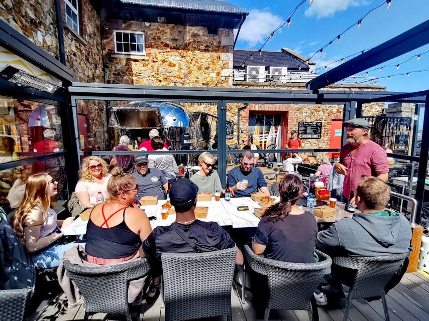 Dublin: Howth Coastal Craft Beer and Seafood Tour - Moving from pub to restaurant